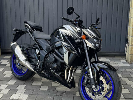 Черный Сузуки GSX-S 750, объемом двигателя 0.75 л и пробегом 4 тыс. км за 9000 $, фото 1 на Automoto.ua