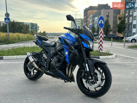Сузукі GSX-S 750 2019 у Рівному на Automoto.ua Чорний Сузукі GSX-S 750, об'ємом двигуна 0.75 л та пробігом 24 тис. км за 8800 $, фото 1 на Automoto.ua