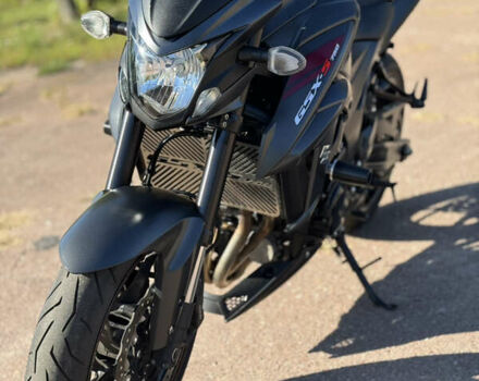 Сузуки GSX-S 750, объемом двигателя 0 л и пробегом 27 тыс. км за 8200 $, фото 8 на Automoto.ua