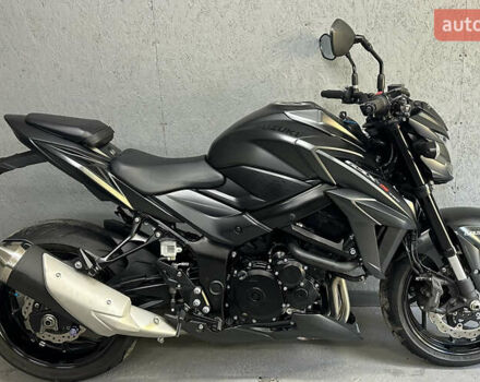 Сузуки GSX-S 750, объемом двигателя 0.75 л и пробегом 9 тыс. км за 9300 $, фото 8 на Automoto.ua
