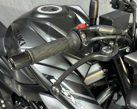 Сузуки GSX-S 750, объемом двигателя 0.75 л и пробегом 9 тыс. км за 9300 $, фото 13 на Automoto.ua