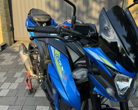 Синий Сузуки GSX-S 750, объемом двигателя 0.75 л и пробегом 1 тыс. км за 10200 $, фото 10 на Automoto.ua