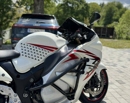 Белый Сузуки GSX 1300R Hayabusa, объемом двигателя 1.3 л и пробегом 38 тыс. км за 11000 $, фото 13 на Automoto.ua