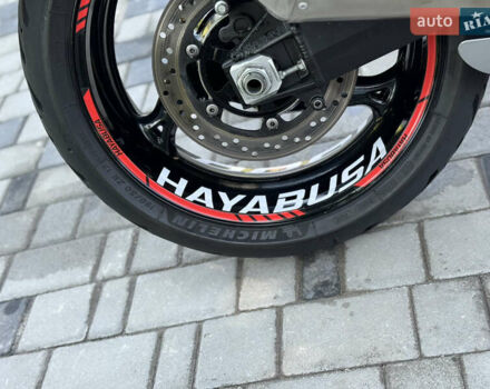 Белый Сузуки GSX 1300R Hayabusa, объемом двигателя 1.3 л и пробегом 38 тыс. км за 11000 $, фото 15 на Automoto.ua