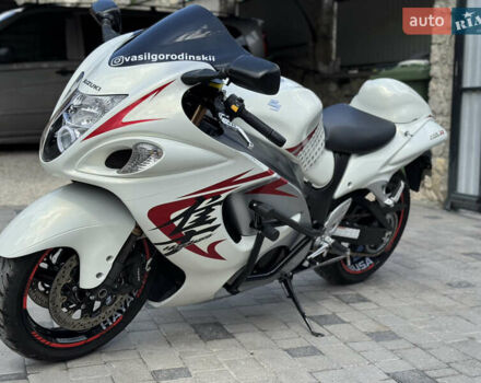 Белый Сузуки GSX 1300R Hayabusa, объемом двигателя 1.3 л и пробегом 38 тыс. км за 11000 $, фото 7 на Automoto.ua