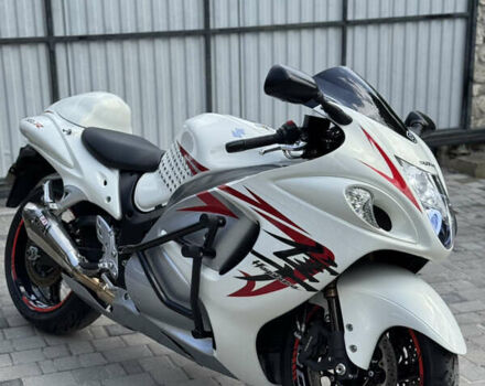 Белый Сузуки GSX 1300R Hayabusa, объемом двигателя 1.3 л и пробегом 38 тыс. км за 11000 $, фото 5 на Automoto.ua