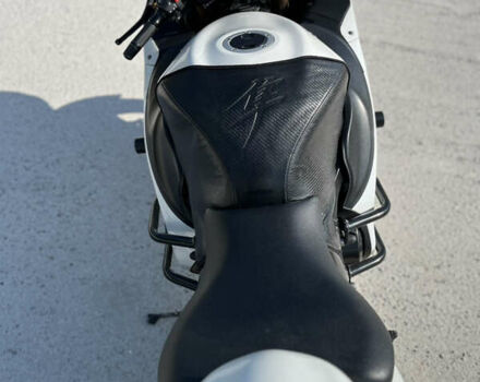 Сузуки GSX 1300R Hayabusa, объемом двигателя 1.3 л и пробегом 61 тыс. км за 7700 $, фото 4 на Automoto.ua