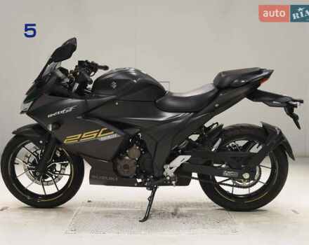 Черный Сузуки GSX 250R, объемом двигателя 0.25 л и пробегом 8 тыс. км за 3999 $, фото 1 на Automoto.ua