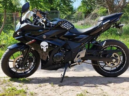 Сузуки GSX 250R 2023 в Харькове на Automoto.ua Черный Сузуки GSX 250R, объемом двигателя 0.25 л и пробегом 6 тыс. км за 3599 $, фото 1 на Automoto.ua