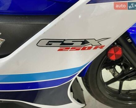 Сузуки GSX 250R, объемом двигателя 0.25 л и пробегом 2 тыс. км за 4000 $, фото 7 на Automoto.ua