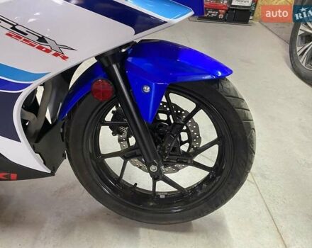 Сузуки GSX 250R, объемом двигателя 0.25 л и пробегом 2 тыс. км за 4000 $, фото 1 на Automoto.ua