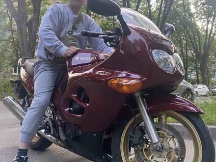 Красный Сузуки GSX 600F, объемом двигателя 0.6 л и пробегом 41 тыс. км за 3999 $, фото 1 на Automoto.ua