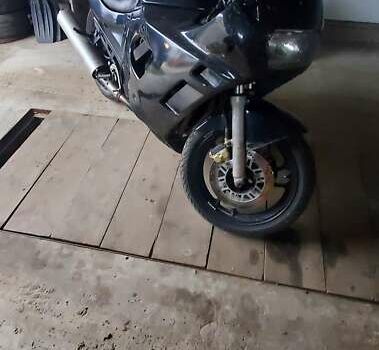 Сузуки GSX 600F, объемом двигателя 0.6 л и пробегом 0 тыс. км за 800 $, фото 3 на Automoto.ua
