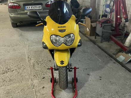 Сузуки GSX 600F 2000 в Харькове на Automoto.ua Сузуки GSX 600F, объемом двигателя 0.6 л и пробегом 77 тыс. км за 2892 $, фото 1 на Automoto.ua