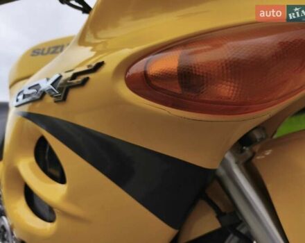 Желтый Сузуки GSX 600F, объемом двигателя 0.6 л и пробегом 27 тыс. км за 3700 $, фото 23 на Automoto.ua