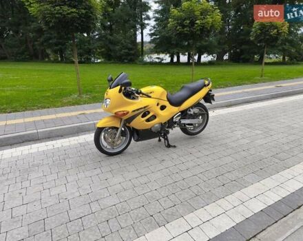 Желтый Сузуки GSX 600F, объемом двигателя 0.6 л и пробегом 27 тыс. км за 3700 $, фото 9 на Automoto.ua