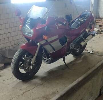 Красный Сузуки GSX 750F Katana, объемом двигателя 0 л и пробегом 45 тыс. км за 1500 $, фото 12 на Automoto.ua