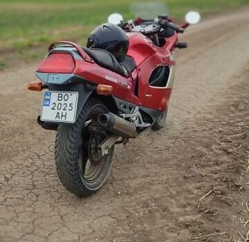 Красный Сузуки GSX 750F Katana, объемом двигателя 0 л и пробегом 45 тыс. км за 1500 $, фото 6 на Automoto.ua