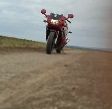 Красный Сузуки GSX 750F Katana, объемом двигателя 0 л и пробегом 45 тыс. км за 1500 $, фото 1 на Automoto.ua