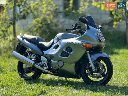 Сузуки GSX 750F Katana 2005 в Киеве на Automoto.ua Серый Сузуки GSX 750F Katana, объемом двигателя 0.75 л и пробегом 60 тыс. км за 3100 $, фото 1 на Automoto.ua