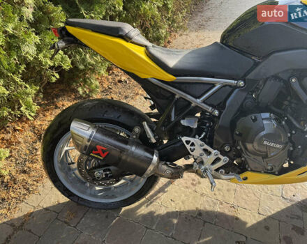 Желтый Сузуки GSX 8R, объемом двигателя 0.8 л и пробегом 13 тыс. км за 9600 $, фото 2 на Automoto.ua