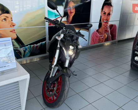 Сузуки GSX 8S, объемом двигателя 0.78 л и пробегом 0 тыс. км за 10630 $, фото 2 на Automoto.ua