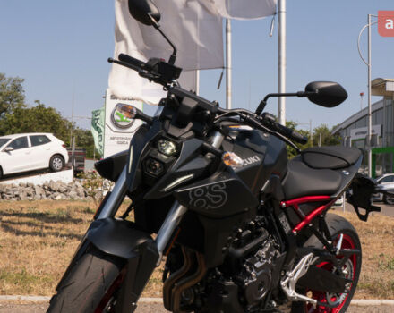 Сузуки GSX 8S, объемом двигателя 0.78 л и пробегом 0 тыс. км за 10630 $, фото 10 на Automoto.ua