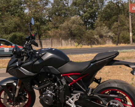 Сузуки GSX 8S, объемом двигателя 0.78 л и пробегом 0 тыс. км за 10630 $, фото 5 на Automoto.ua