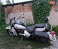 Белый Сузуки Intruder 400, объемом двигателя 0.4 л и пробегом 30 тыс. км за 4000 $, фото 1 на Automoto.ua