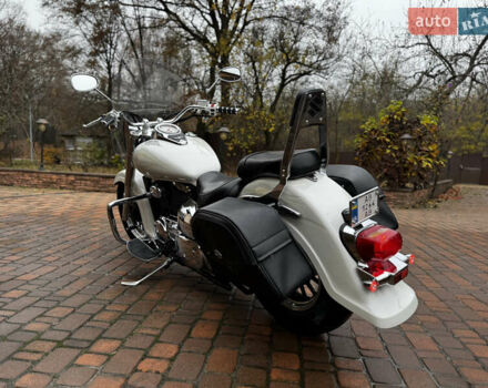 Білий Сузукі Intruder 400, об'ємом двигуна 0.4 л та пробігом 20 тис. км за 3500 $, фото 7 на Automoto.ua