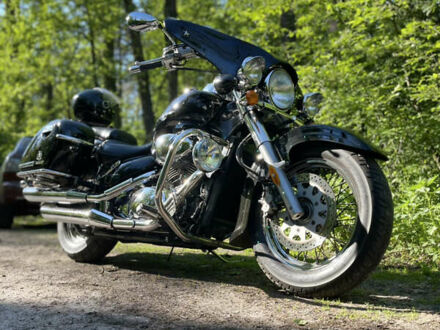 Сузукі Intruder 400 2003 у Києві на Automoto.ua Чорний Сузукі Intruder 400, об'ємом двигуна 0.4 л та пробігом 38 тис. км за 5700 $, фото 1 на Automoto.ua