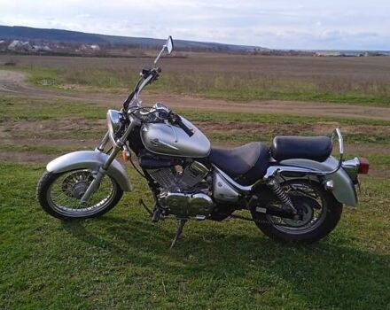 Сузукі Intruder 400, об'ємом двигуна 0.25 л та пробігом 0 тис. км за 1600 $, фото 1 на Automoto.ua