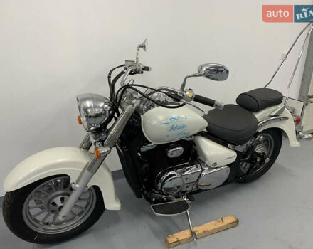 Сузуки Intruder 400 Classic, объемом двигателя 0.4 л и пробегом 11 тыс. км за 3900 $, фото 9 на Automoto.ua