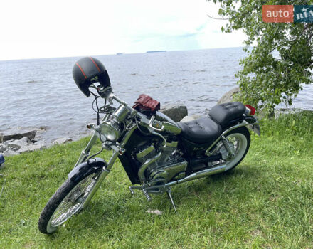 Сузуки Intruder 400 Classic, объемом двигателя 0 л и пробегом 37 тыс. км за 2500 $, фото 7 на Automoto.ua