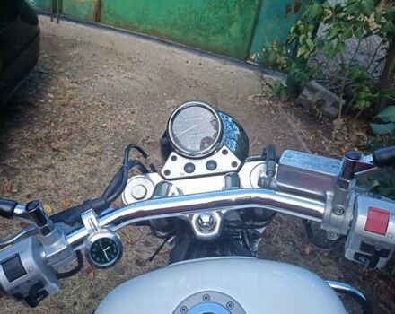 Белый Сузуки Marauder 800, объемом двигателя 0.8 л и пробегом 1 тыс. км за 3700 $, фото 3 на Automoto.ua