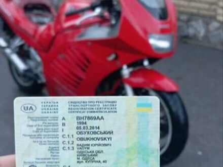 Сузуки RF 400R 1994 в Харькове на Automoto.ua Красный Сузуки RF 400R, объемом двигателя 0.4 л и пробегом 47 тыс. км за 1800 $, фото 1 на Automoto.ua