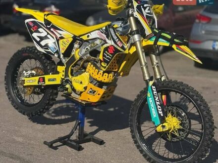 Сузуки RM-Z 450 2017 в Киеве на Automoto.ua Сузуки RM-Z 450, объемом двигателя 0.45 л и пробегом 1 тыс. км за 5000 $, фото 1 на Automoto.ua