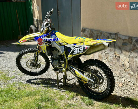 Желтый Сузуки RM-Z 450, объемом двигателя 0.45 л и пробегом 1 тыс. км за 5999 $, фото 6 на Automoto.ua