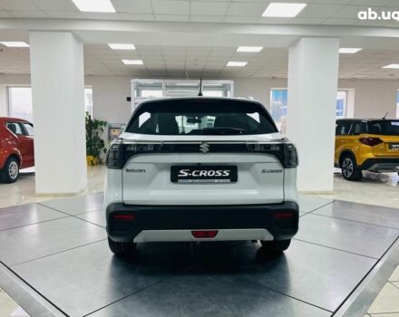 Белый Сузуки S-Cross, объемом двигателя 0 л и пробегом 0 тыс. км за 25498 $, фото 4 на Automoto.ua