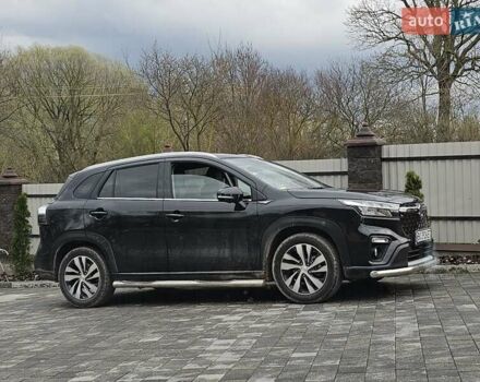 Черный Сузуки S-Cross, объемом двигателя 1.37 л и пробегом 8 тыс. км за 26999 $, фото 2 на Automoto.ua