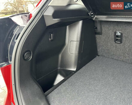 Красный Сузуки S-Cross, объемом двигателя 1.37 л и пробегом 19 тыс. км за 23999 $, фото 47 на Automoto.ua