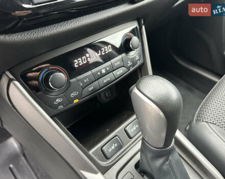 Красный Сузуки S-Cross, объемом двигателя 1.37 л и пробегом 19 тыс. км за 23999 $, фото 39 на Automoto.ua