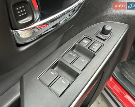 Красный Сузуки S-Cross, объемом двигателя 1.37 л и пробегом 19 тыс. км за 23999 $, фото 31 на Automoto.ua