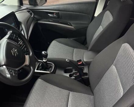 Сузуки S-Cross 2024 в Нежине на Automoto.ua Красный Сузуки S-Cross, объемом двигателя 1.37 л и пробегом 2 тыс. км за 18000 $, фото 15 на Automoto.ua