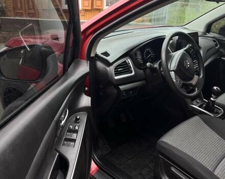 Сузуки S-Cross 2024 в Нежине на Automoto.ua Красный Сузуки S-Cross, объемом двигателя 1.37 л и пробегом 2 тыс. км за 18000 $, фото 11 на Automoto.ua