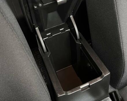 Сузуки S-Cross 2024 в Нежине на Automoto.ua Красный Сузуки S-Cross, объемом двигателя 1.37 л и пробегом 2 тыс. км за 18000 $, фото 27 на Automoto.ua