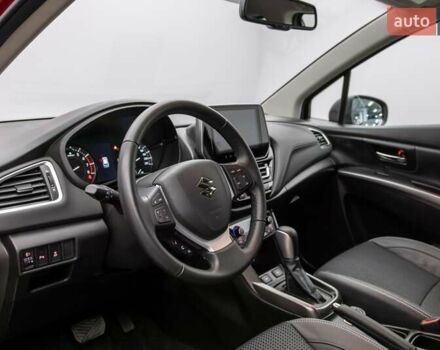 Красный Сузуки S-Cross, объемом двигателя 1.37 л и пробегом 19 тыс. км за 25054 $, фото 7 на Automoto.ua