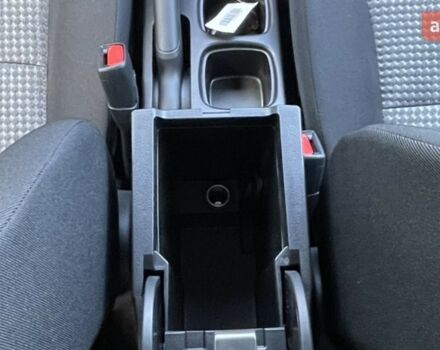 Сузуки S-Cross, объемом двигателя 1.37 л и пробегом 0 тыс. км за 27171 $, фото 68 на Automoto.ua