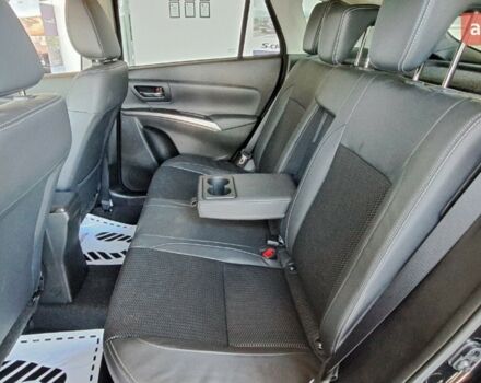 Сузуки S-Cross, объемом двигателя 1.37 л и пробегом 0 тыс. км за 28617 $, фото 29 на Automoto.ua