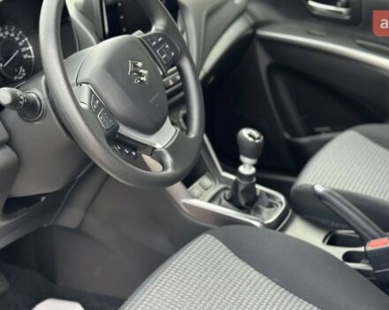 Сузукі S-Cross 2025 у Харкові на Automoto.ua Сузукі S-Cross, об'ємом двигуна 1.37 л та пробігом 0 тис. км за 23260 $, фото 16 на Automoto.ua